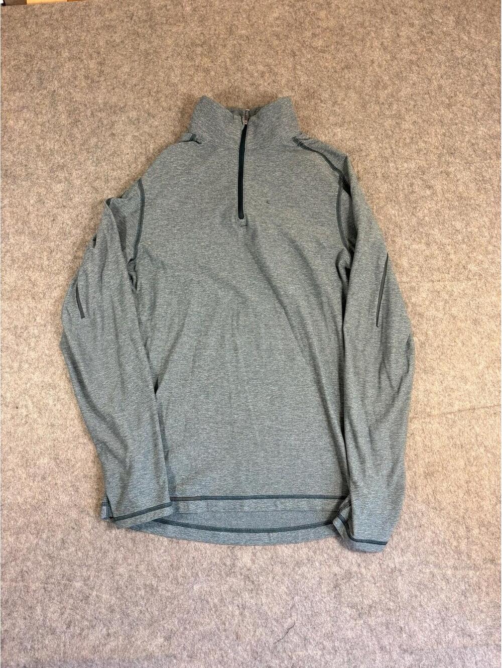 Lululemon Men's 1/4 Zip up Sweater Size Small